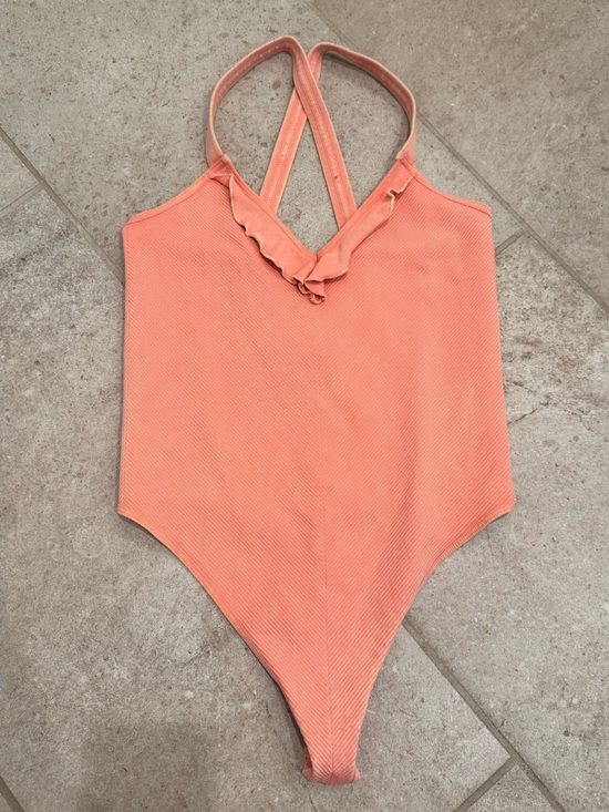 Free People Tops - Free People Ribbed Coral body suit with V-Neck Ruffle